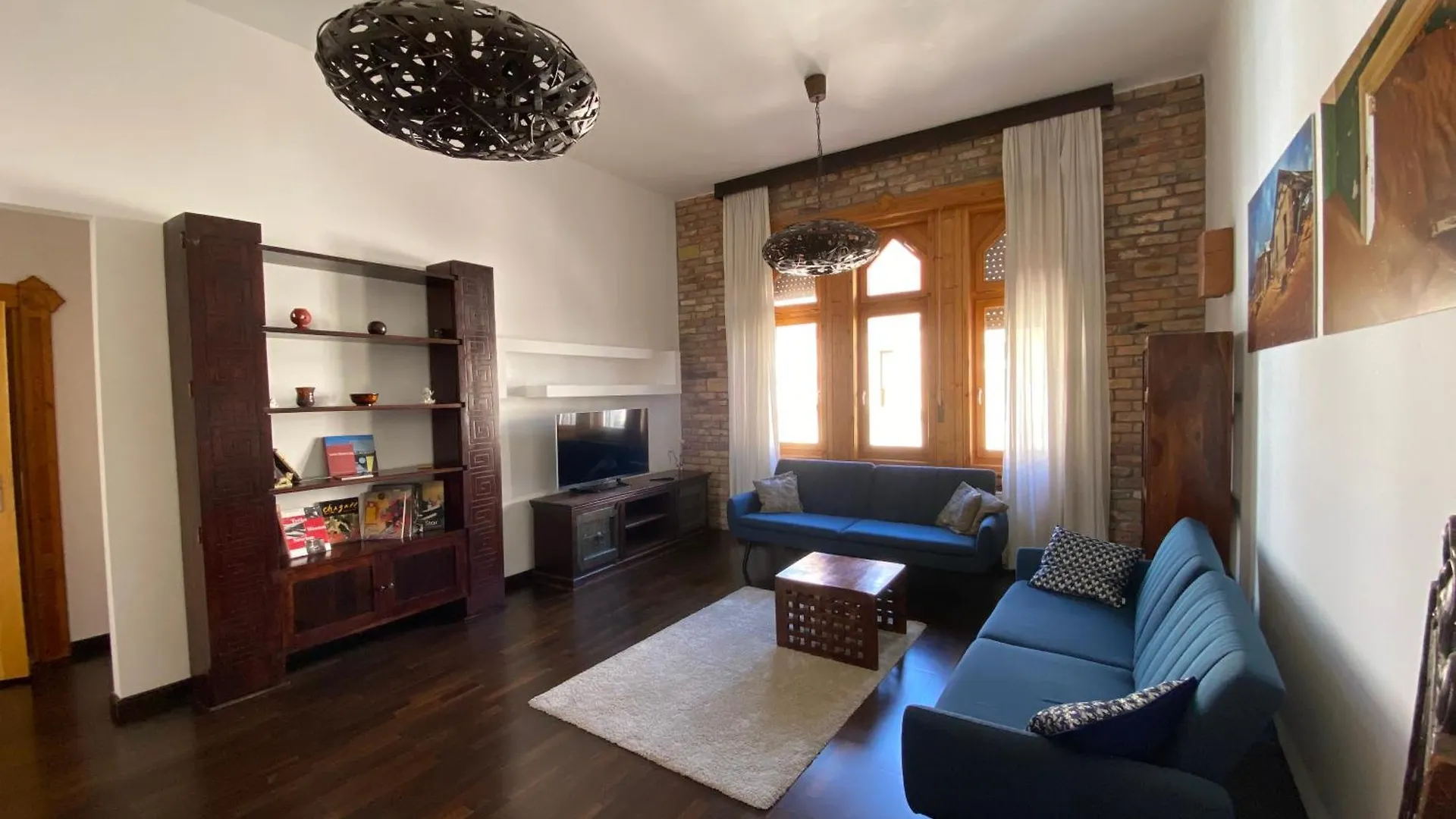 Supercentral Spacious Apartment Boedapest